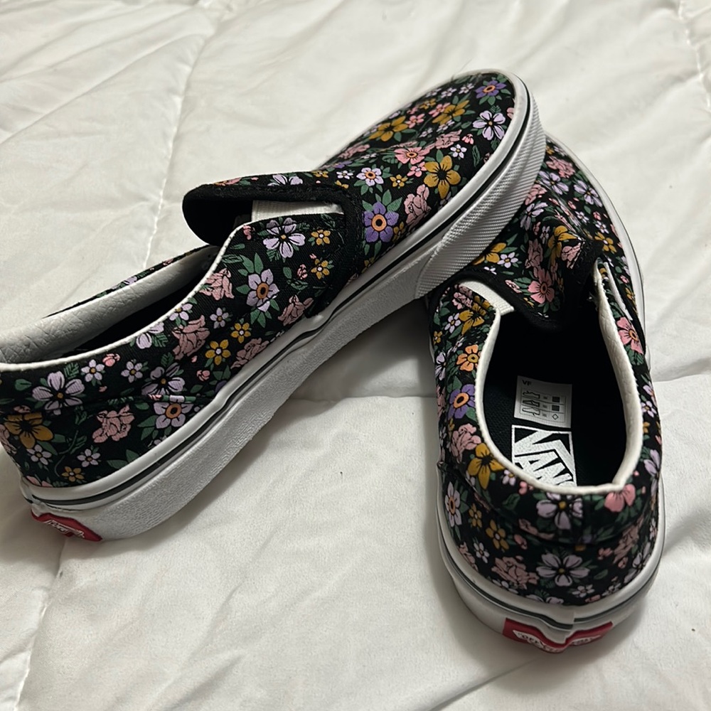 Girls flower Vans - like new - size 2.5